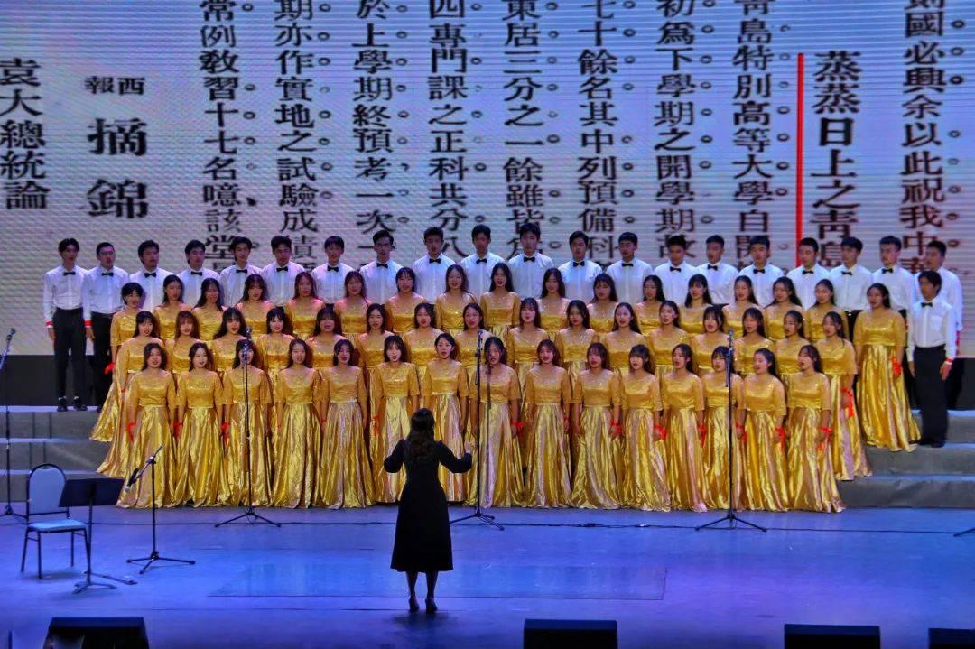 金毛出去打架带小弟，战况惨烈身负重伤，回家后被主人批评